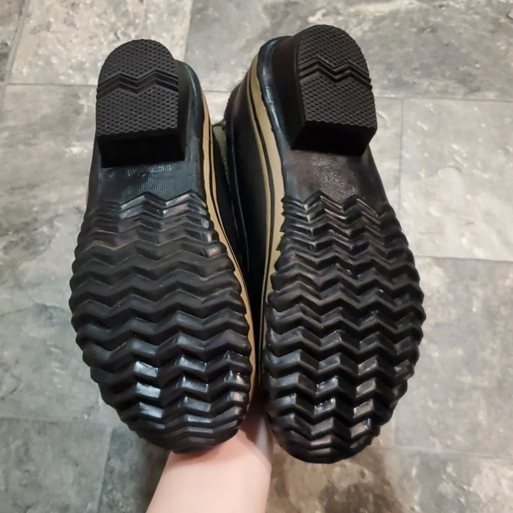 Sorel fancy lace